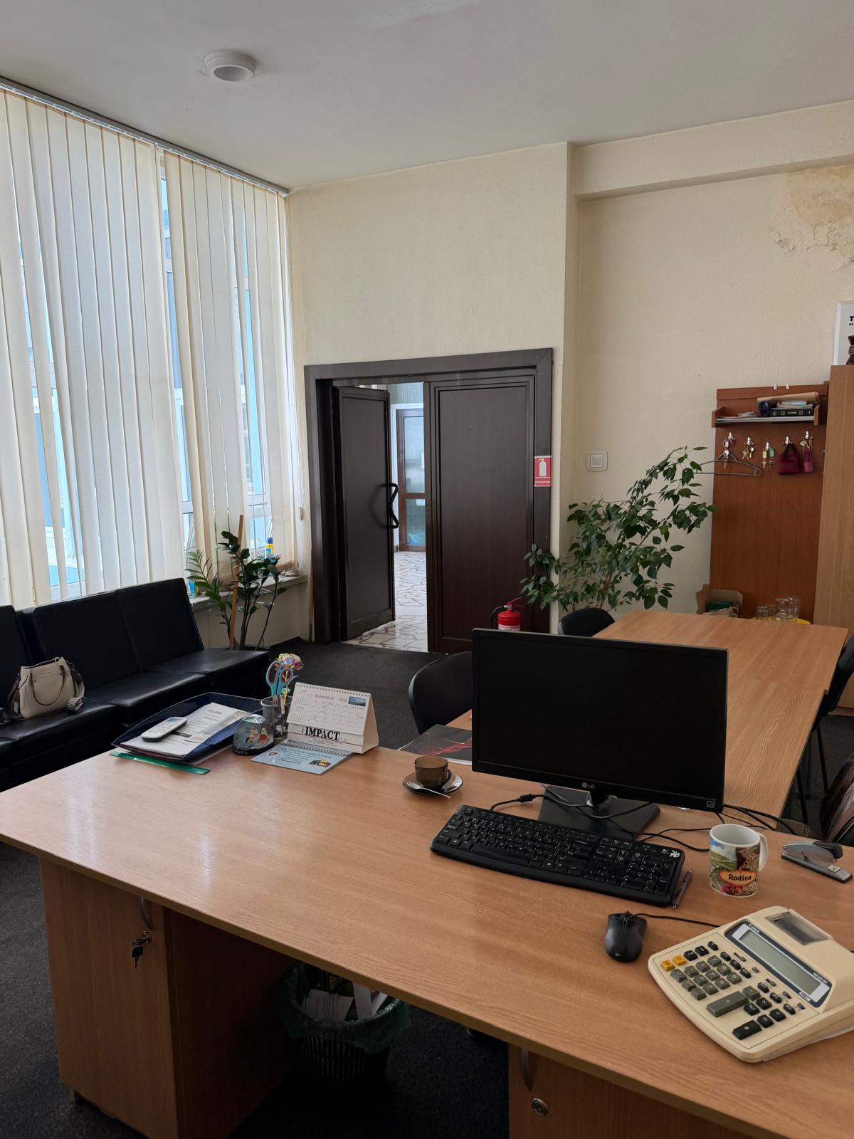 Spațiu Comercial / Servicii